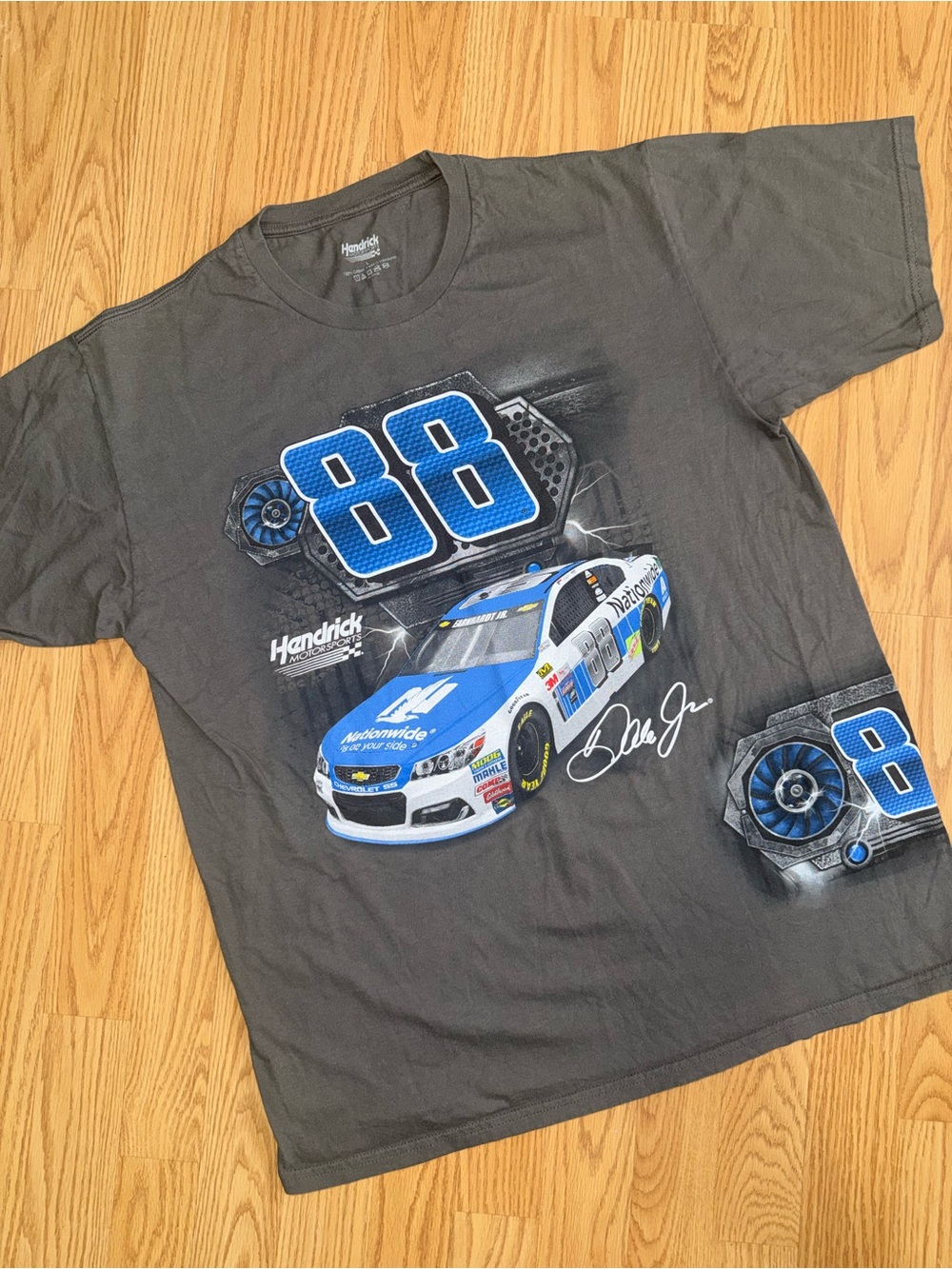 Dale Earnhardt Jr #88 Nationwide NASCAR Hendrick T-Shirt Large
